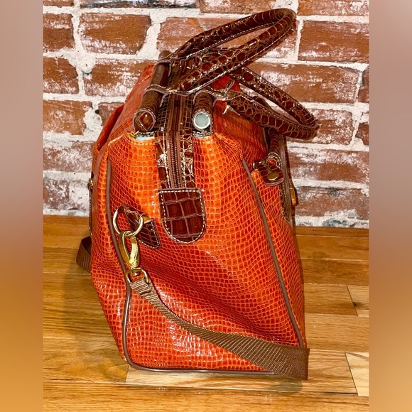 Beautiful Samantha Brown Dowel Weekender Croc Embossed Travel Carry On Bag Tote - Picture 4 of 8